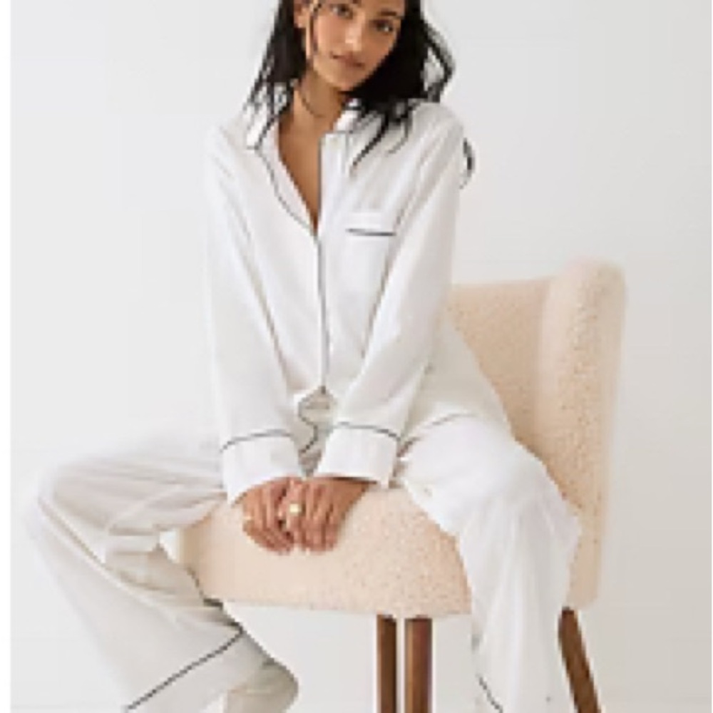 NWT J. Crew White Cotton Pajama Set with Navy Piping Detail